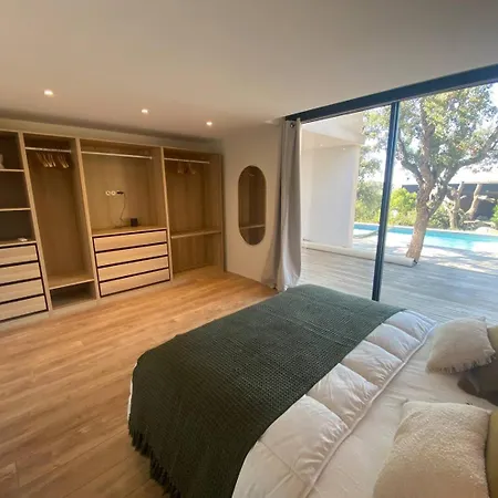 Βίλα & Casa Sadrea