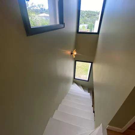 Sadrea Villa *
