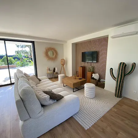 Βίλα & Casa Sadrea