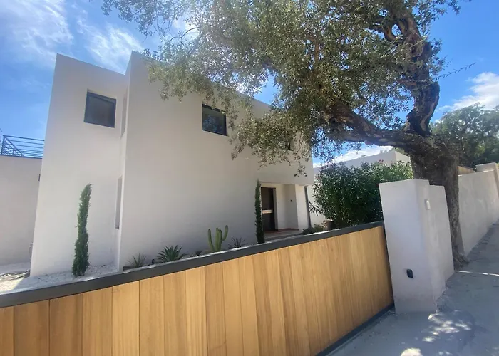 Villa & Casa Sadrea