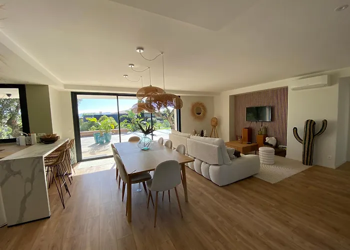 Villa & Casa Sadrea *