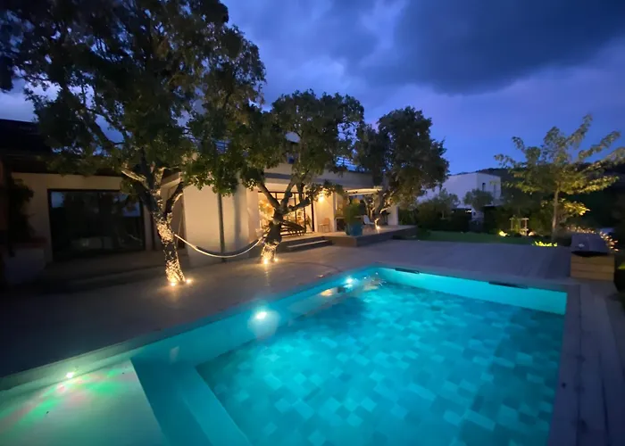 Sadrea Villa