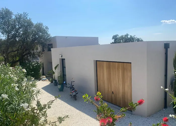 Villa & Casa Sadrea